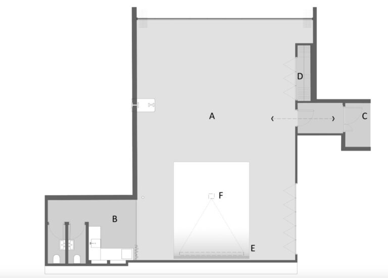 Versatile 100m² Studio with Ample Space and Modern Amenities image 5